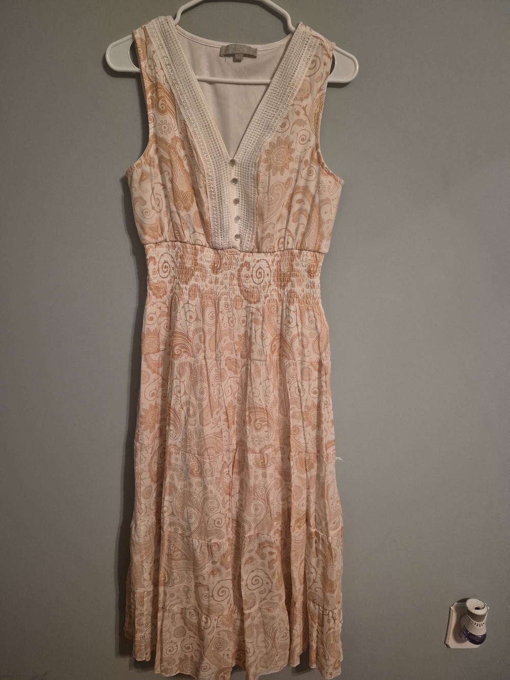 Sleeveless Peach Paisley Midi Dress with Crochet Trim